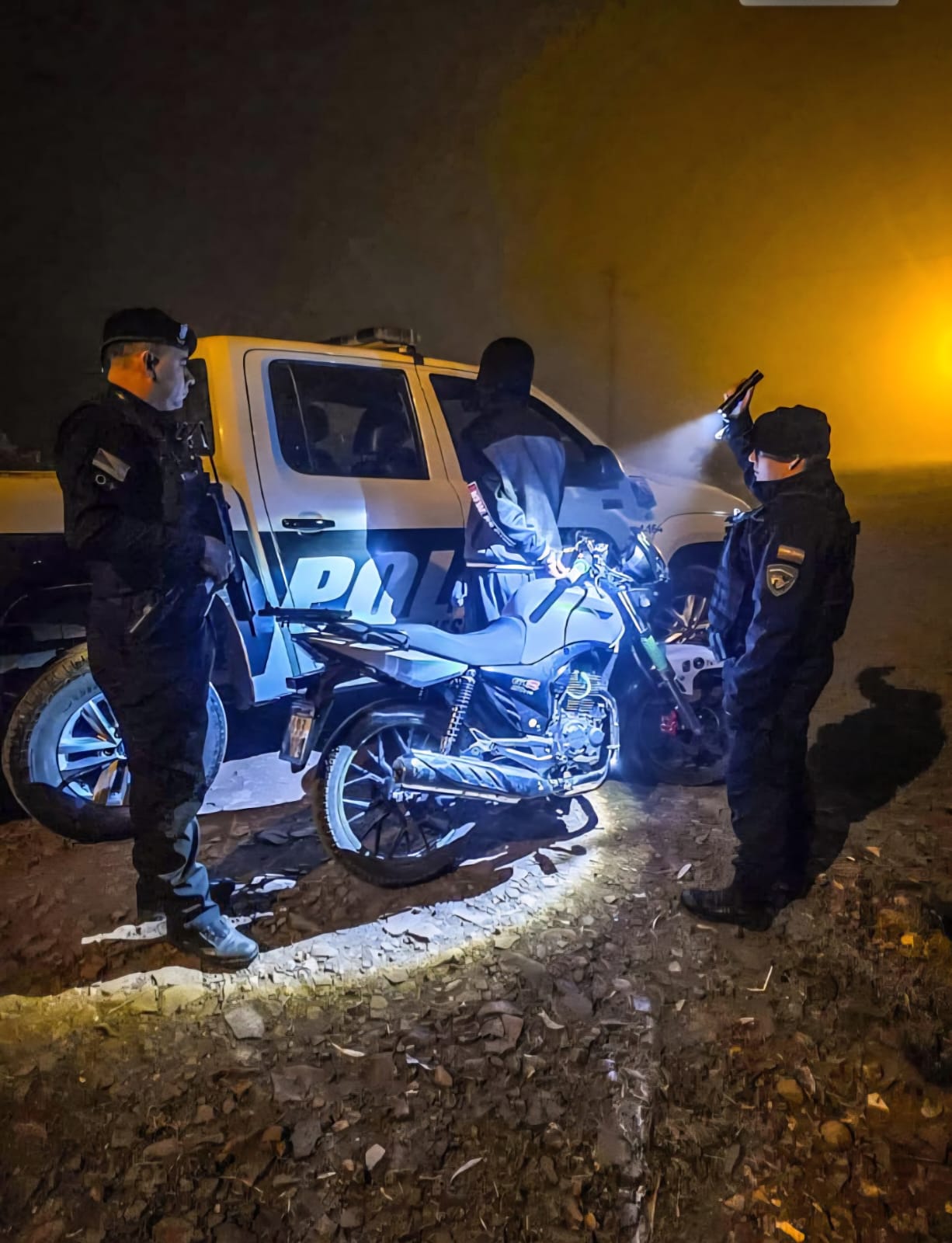 Hacía “willy” con la moto, insultaba a policías y escapaba de controles en Eldorado: terminó demorado 2