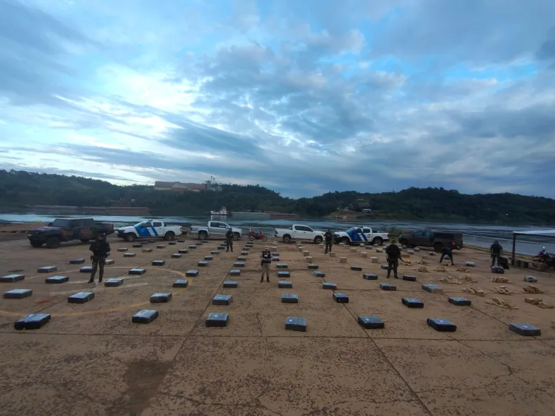 Prefectura secuestró más de tres toneladas de droga en Eldorado 2