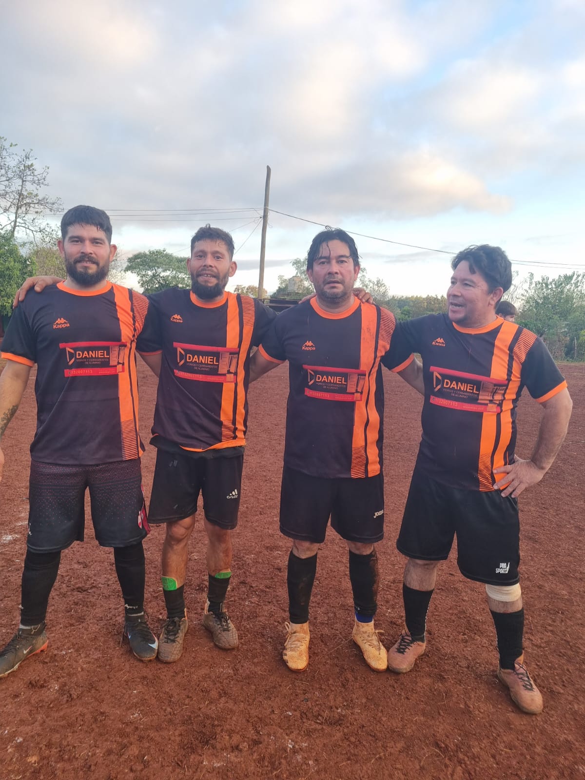 Vidriería Daniel se consagró campeón en la Villa  4