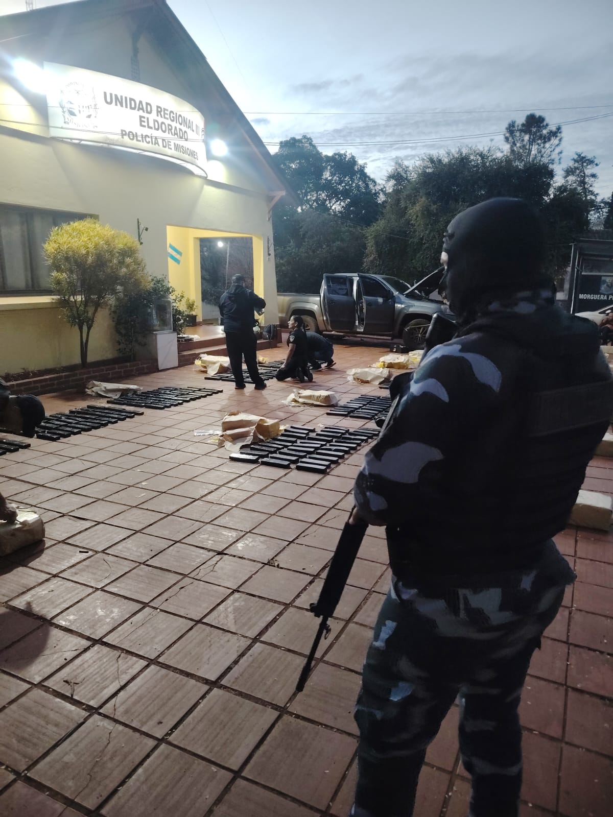 Golpe al narcotráfico en Eldorado: incautan droga valuada en más de $3.300 millones 2