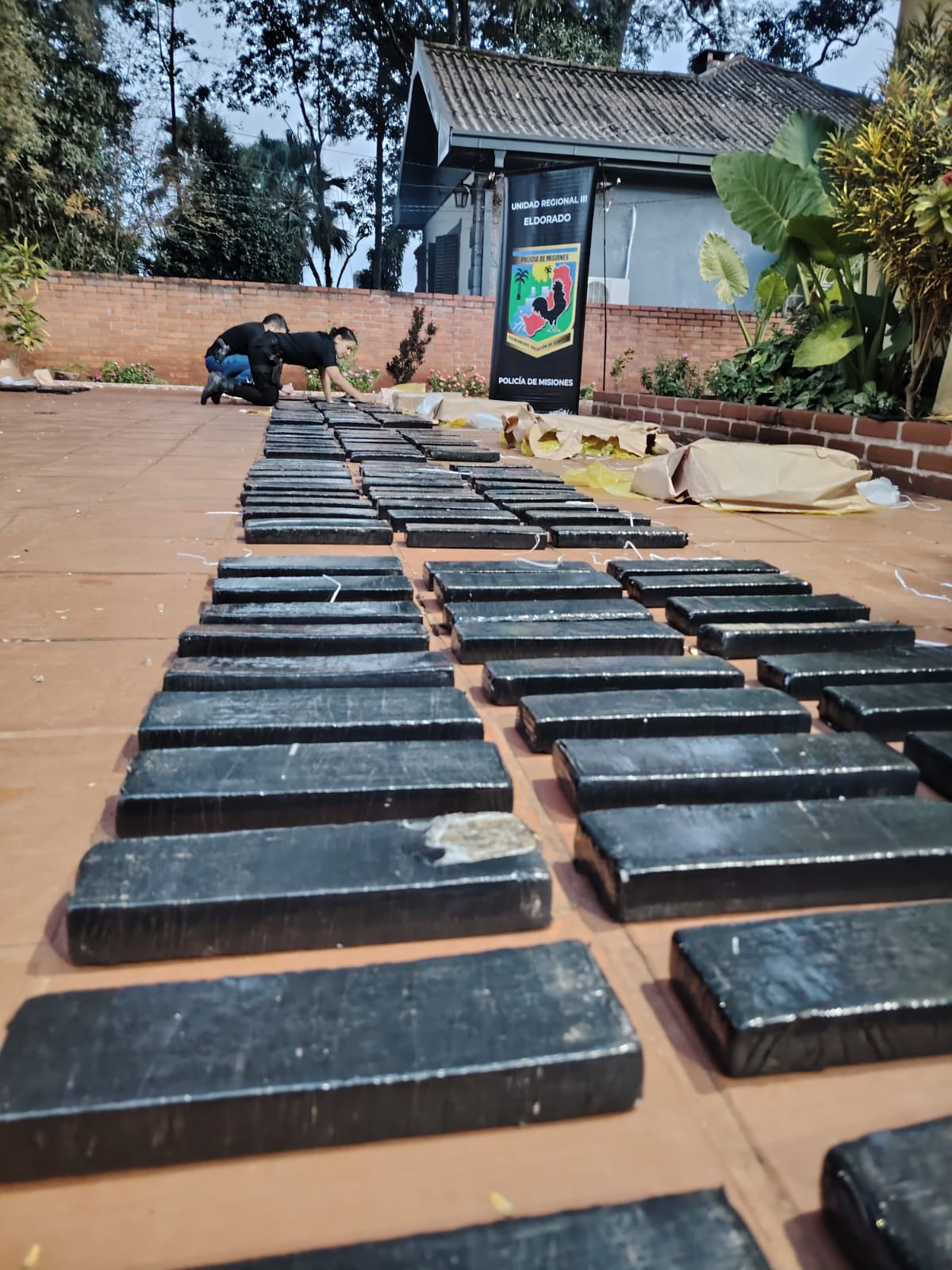 Golpe al narcotráfico en Eldorado: incautan droga valuada en más de $3.300 millones 5