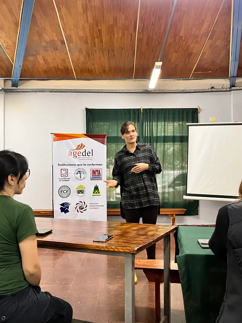 Estudiantes participaron del segundo encuentro de AJEDEL Joven en la Agrotécnica de Eldorado 2