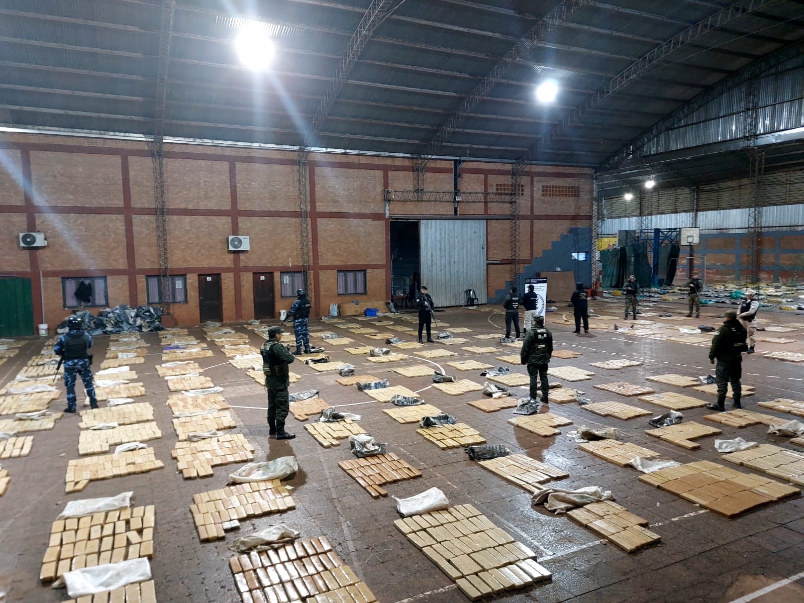 Megaoperativo antidrogas en Caraguatay: incautaron casi seis toneladas de marihuana 4