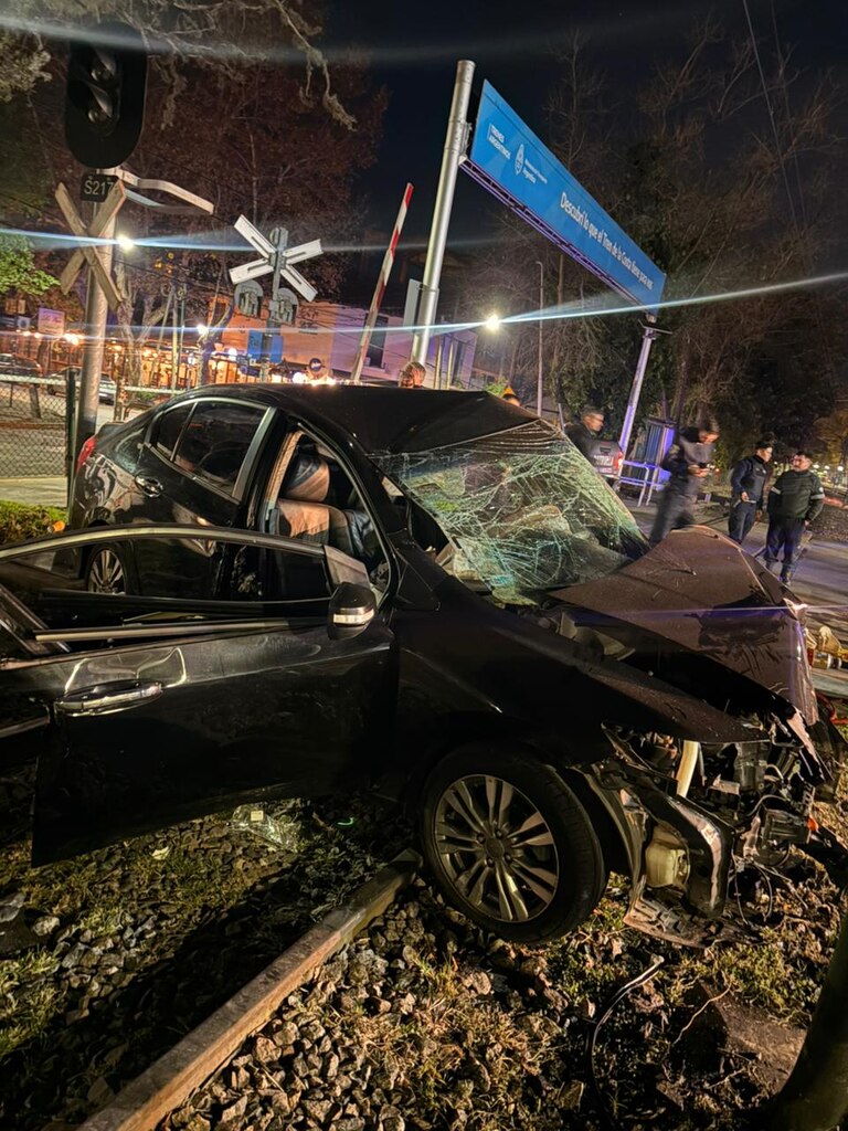 Murió Ernestina Pais: el auto en el que viajaba fue arrollado por un tren 2