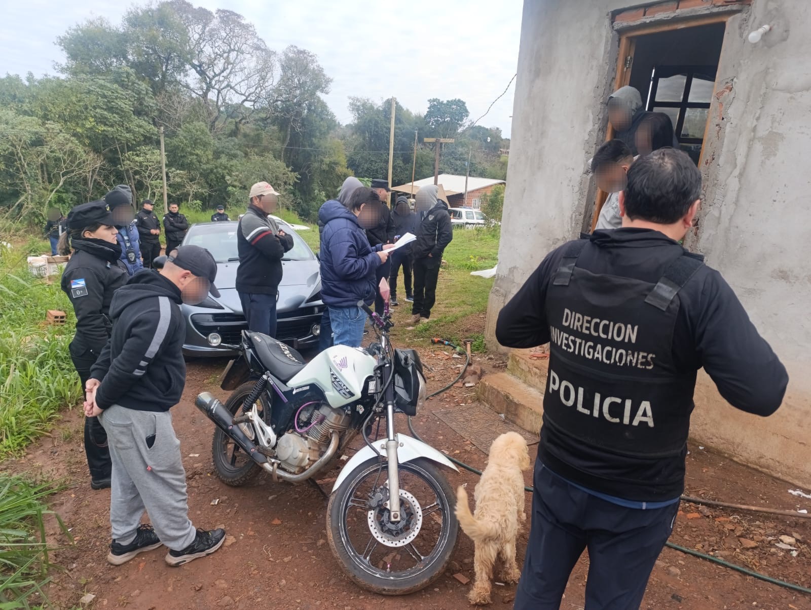     Cayó un sospechoso por robos en serie a viviendas en Puerto Rico: hallaron armas y elementos robados 3