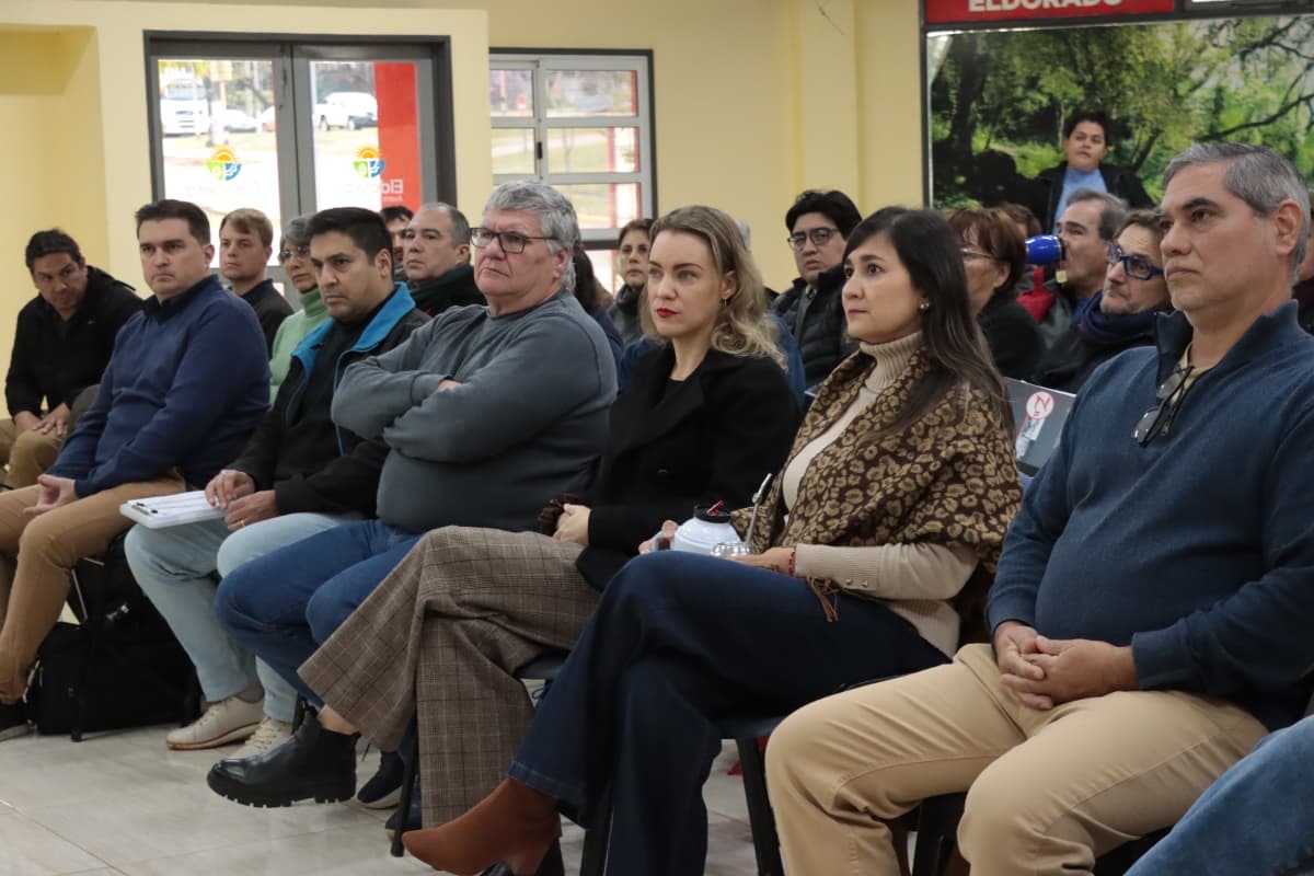Vecinos de cinco municipios participaron de la consulta pública por las obras de la Ruta Provincial 17 5