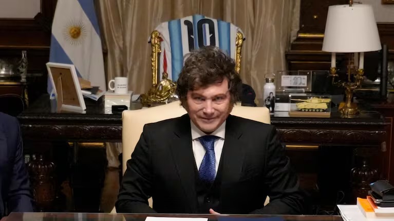 Milei celebró el triunfo de Argentina ante Inglaterra y tomó distancia de Villarruel: “No hay que caer en eslóganes populistas” 2