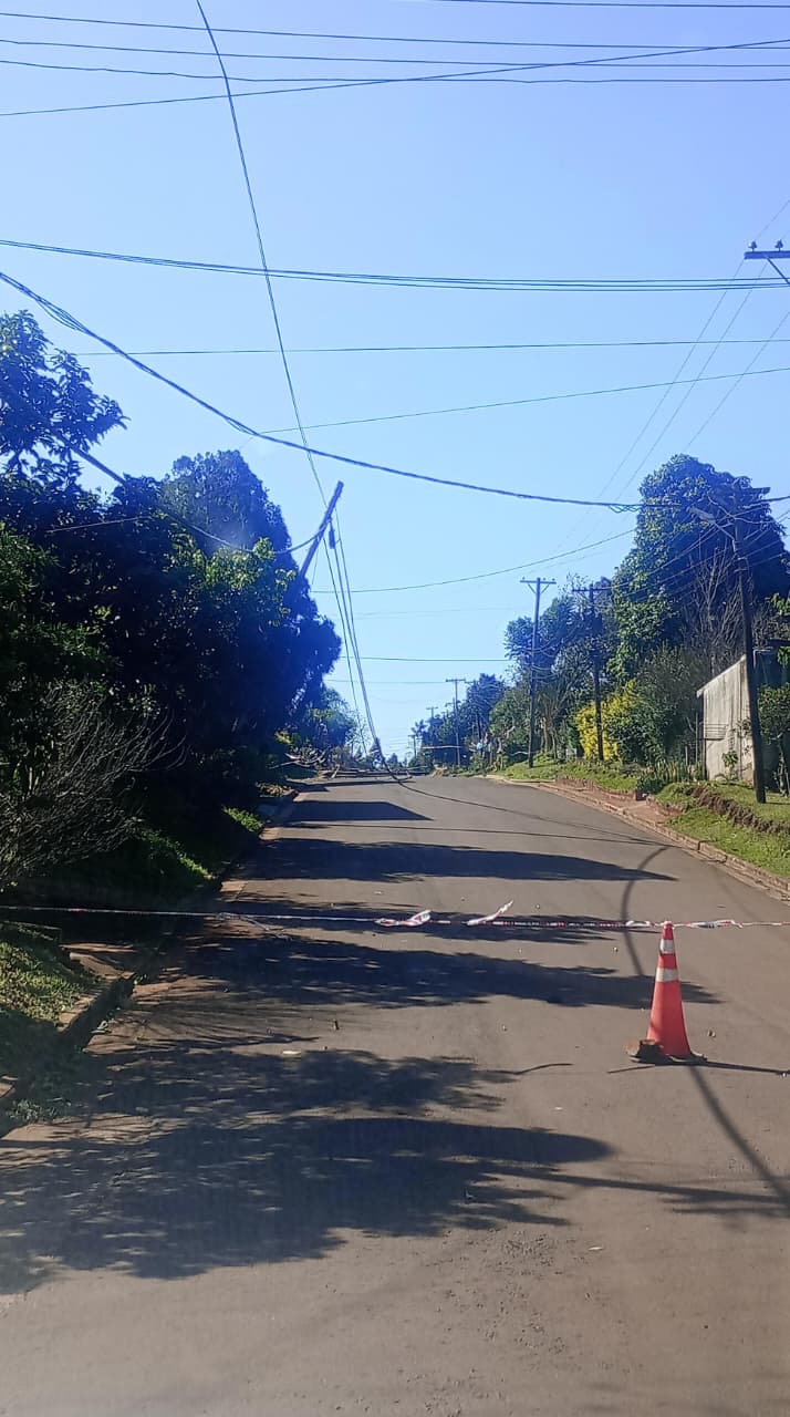 Fuertes ráfagas de viento causaron daños materiales en varias localidades de Misiones 3