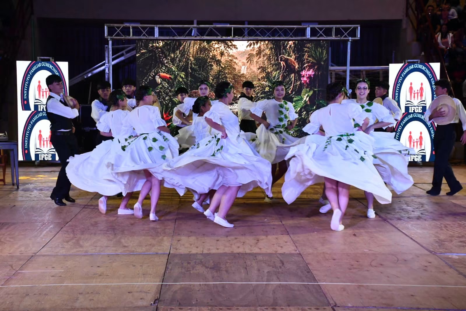 Inter Culturales 2026: la danza reunió a estudiantes de Eldorado en una jornada de tradición y talento 5
