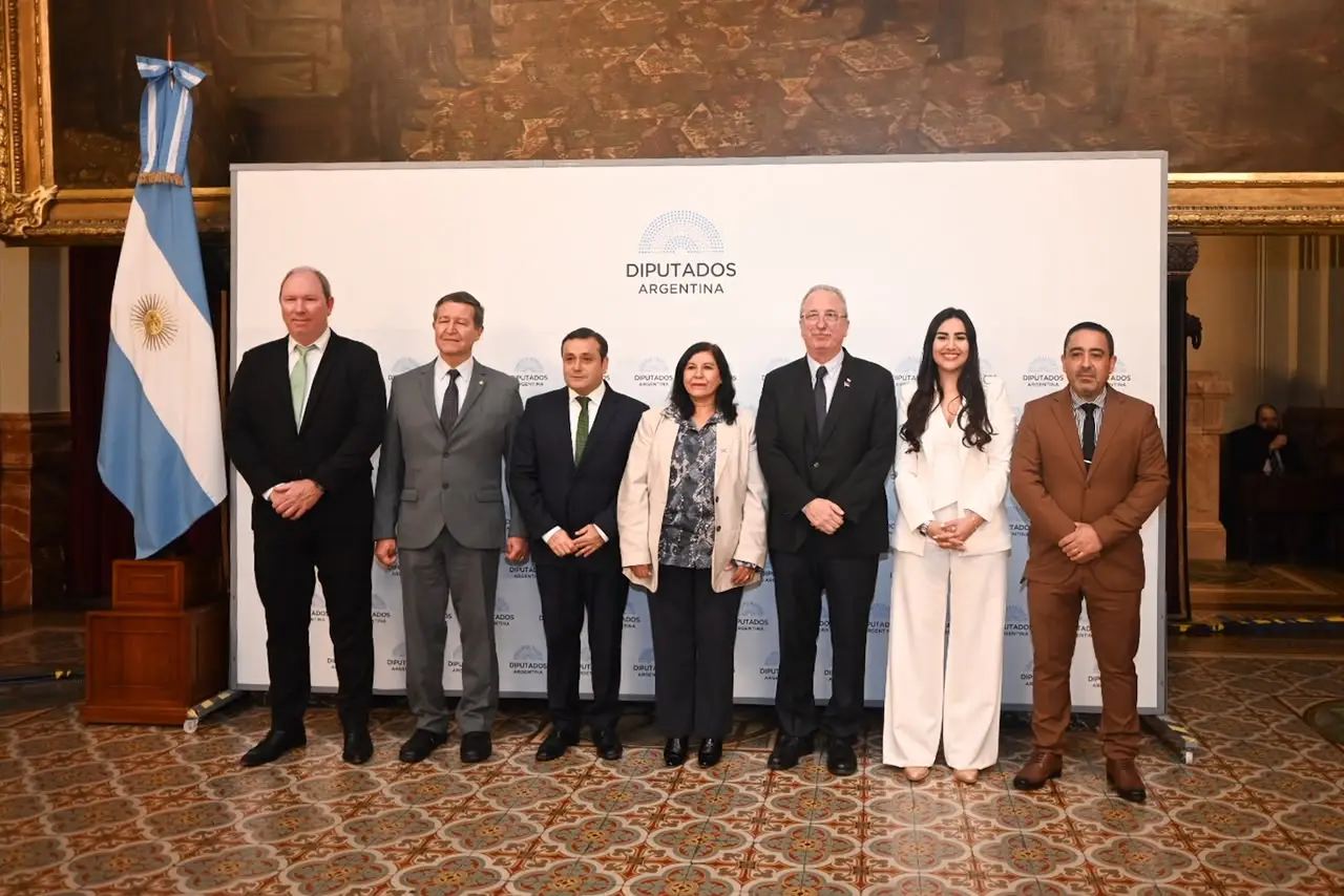 Argentina Federal: Passalacqua acompañó la presentación del nuevo bloque en Diputados 2